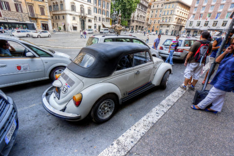 maggiolone maggiolino volkswagen roma albano nicola foto
