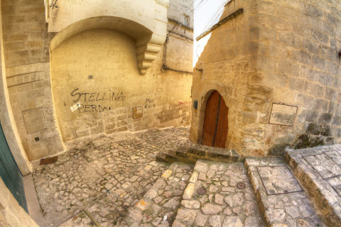 scale tra i vicoli dei sassi di matera albano nicola foto