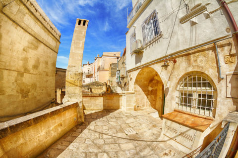 tra i vicoli dei sassi di matera albano nicola foto